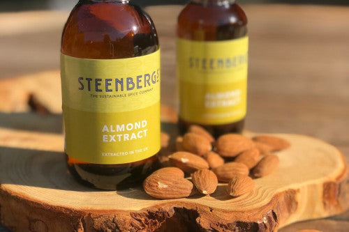 Almond Extract - Steenbergs - 100ml