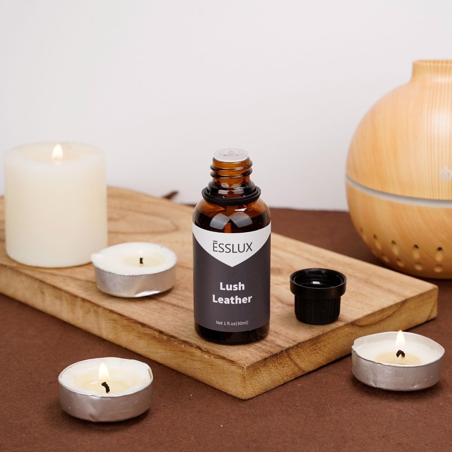 Lush Leather Fragrance Oil - ESSLUX 30 ml | Leather Scent for Diffuser