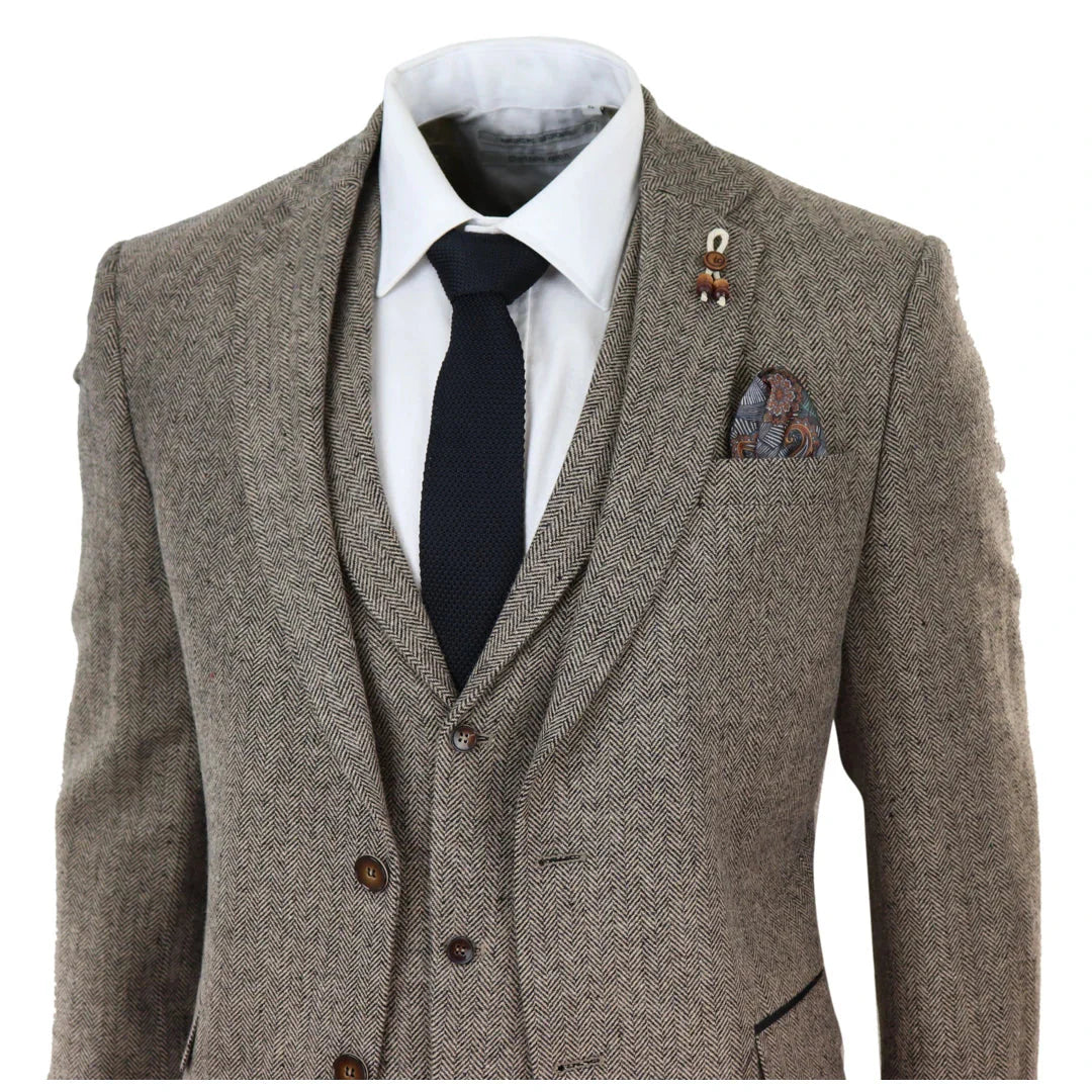 281-03 - Men's Oak 3 Piece Tweed Suit Herringbone Wool Fit