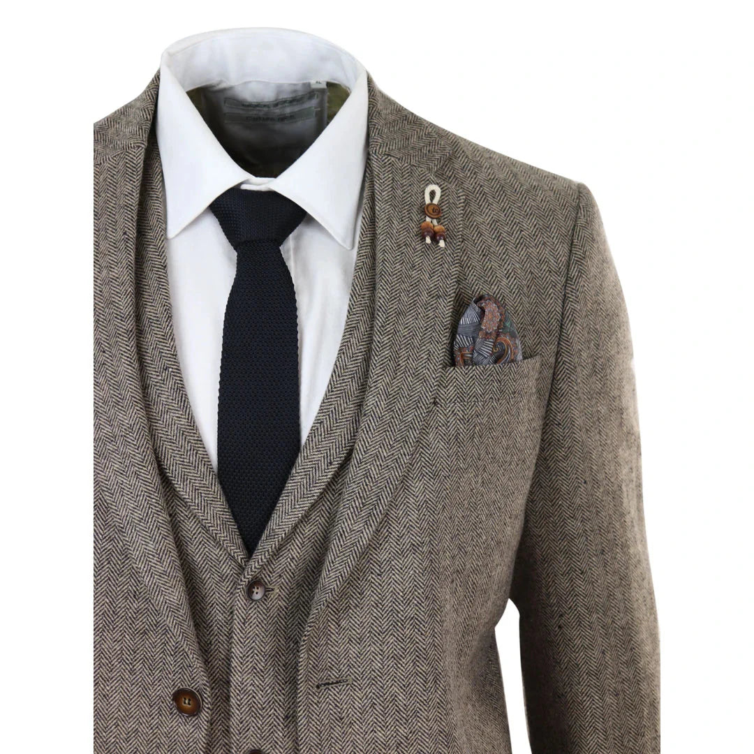 281-03 - Men's Oak 3 Piece Tweed Suit Herringbone Wool Fit
