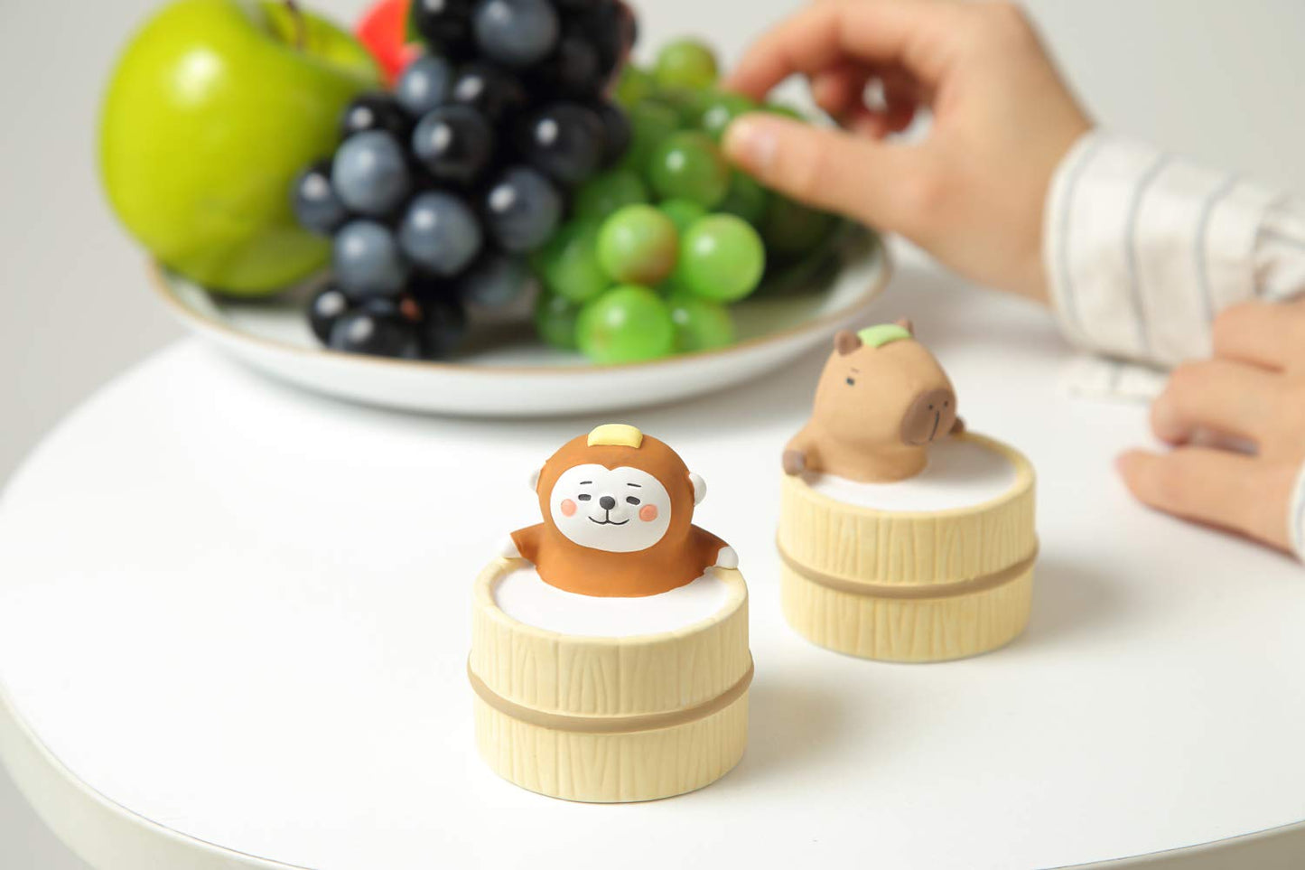 Aroma Ceramic Stone Diffuser [Japan Import] - Non-Electric Passive Aromatherapy Diffuser, Cute Animal Design (Bathing Dog)